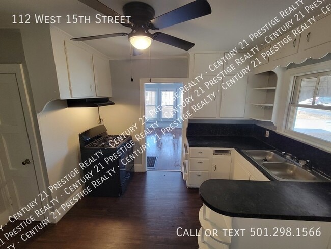 Building Photo - 112 W 15th St