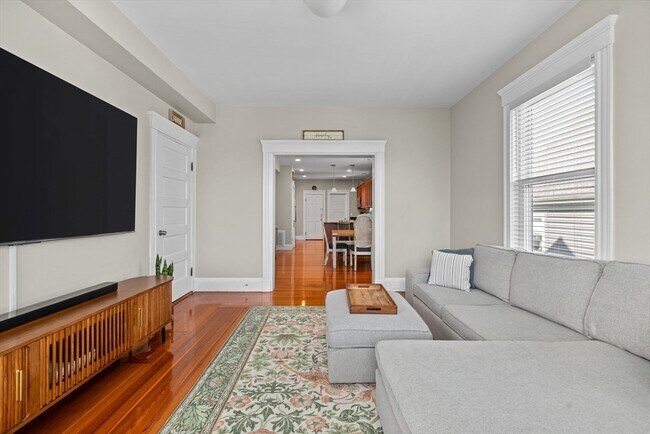 Building Photo - 53 Montvale St