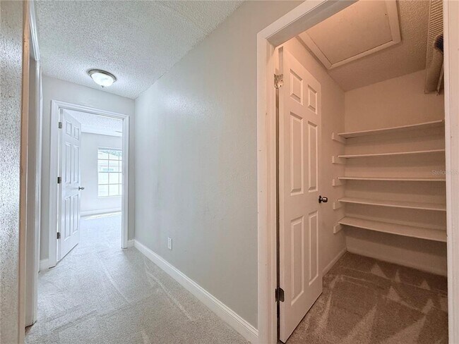 Building Photo - 11893 Raintree Dr