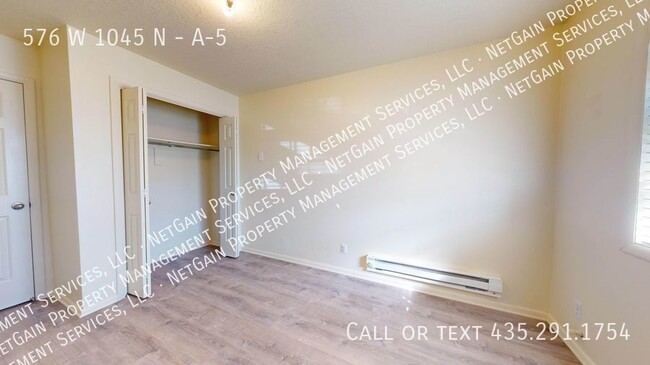 Building Photo - 576 1045