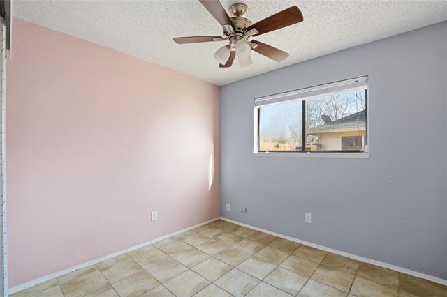 Building Photo - 1549 Bosque Dr