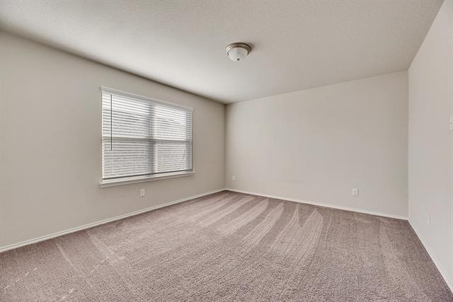 Building Photo - 5913 Hopkins Dr