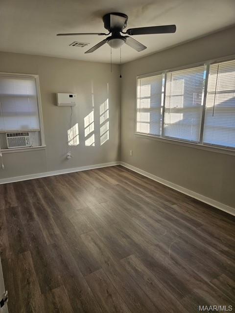 Building Photo - 305 Chisholm St