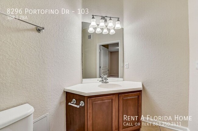 Building Photo - 8296 Portofino Dr