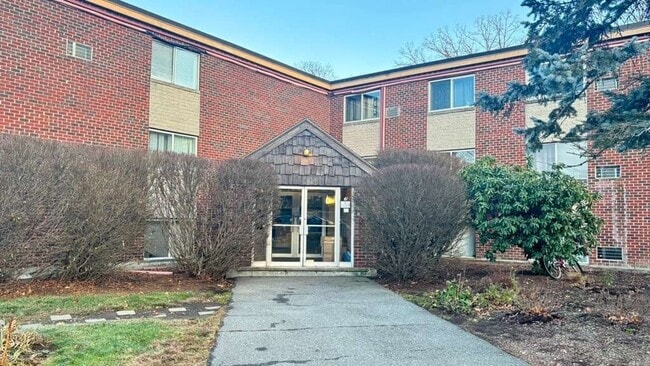 Primary Photo - 17 Weld St