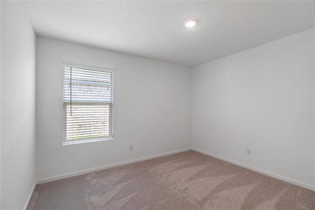 Building Photo - 15016 Reyes Rd