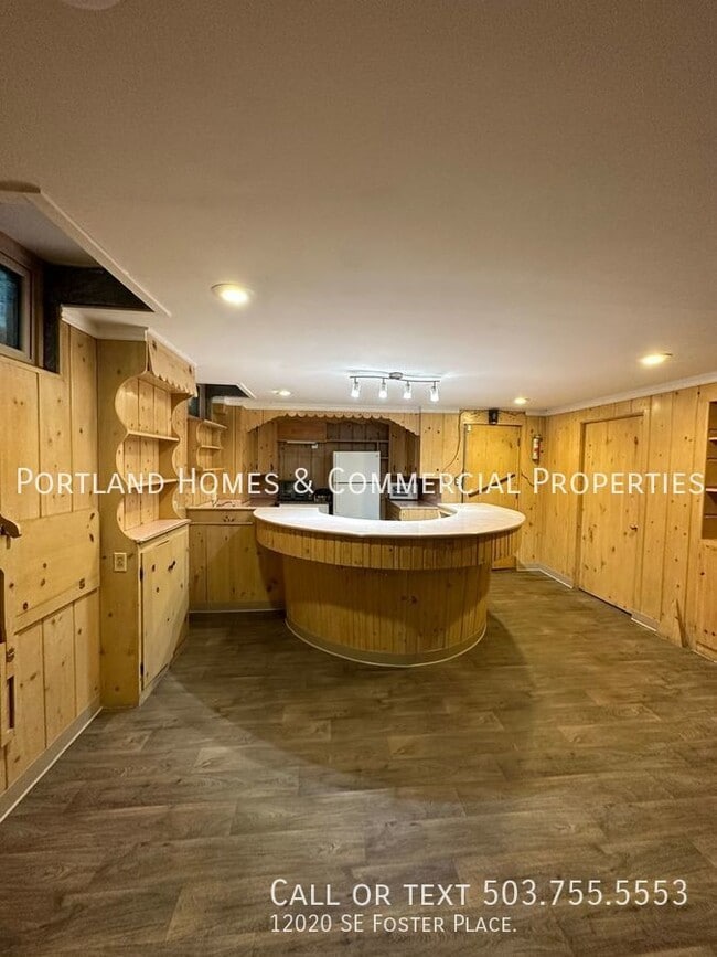 Building Photo - 2-Bedroom Basement ADU in Beautiful Forest...