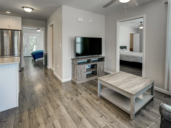 Building Photo - 3509 Mellon St