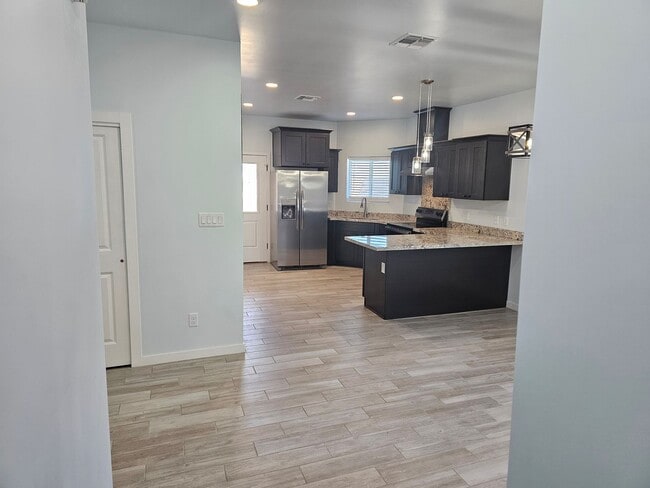 Building Photo - New San Luis AZ Rental with landscaping and fenced lot - 3 Bedrooms