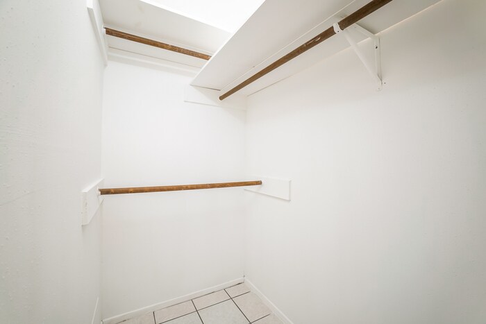 Building Photo - 13323 Tara Oak Dr