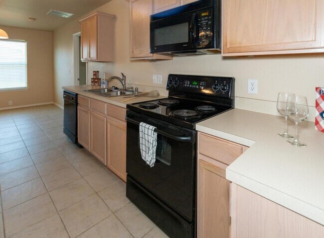 Building Photo - 3015 Marigold Drive