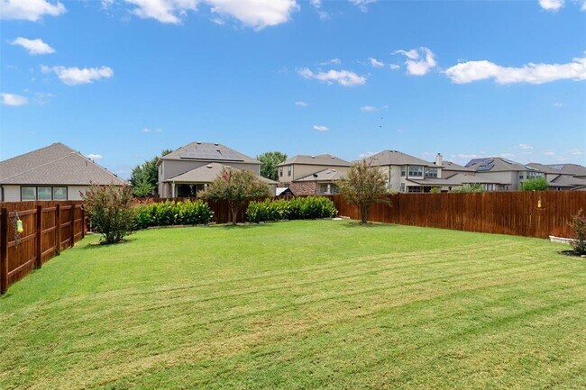 Building Photo - 313 Grand Jct Trail