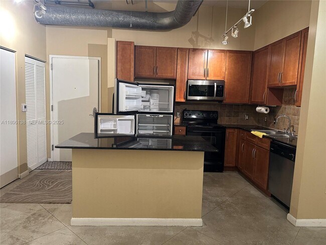 Building Photo - 2001 S Biscayne Blvd