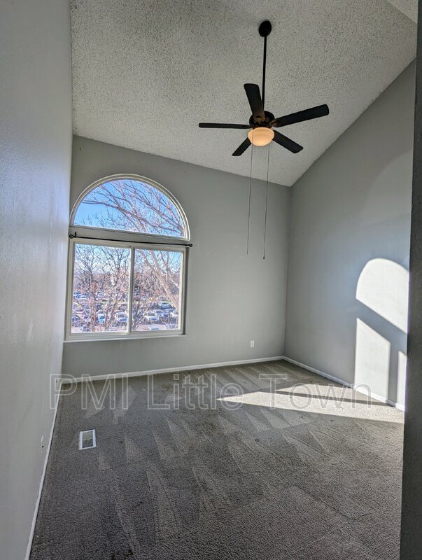 Building Photo - 11105 E Alameda Ave