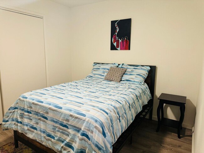 Building Photo - WINTER VACATION RENTAL: Newly Updated 3-Bedroom Home by the River with RV Parking