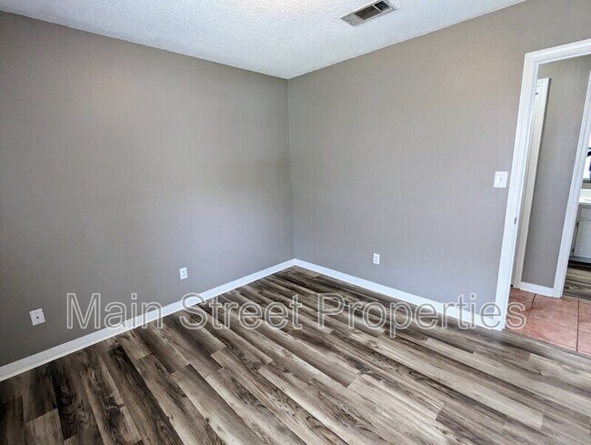 Building Photo - 3441 Jubilee Dr