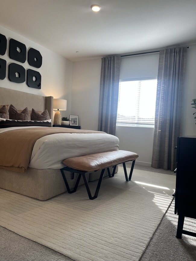 Building Photo - 1085 Silverado Wy