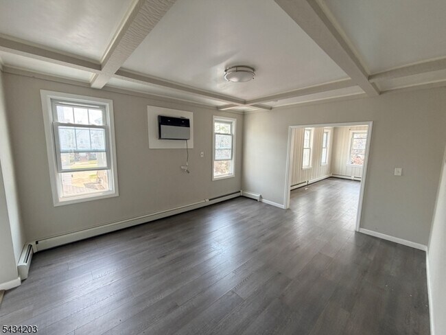 Building Photo - 413 Beardsley Ave