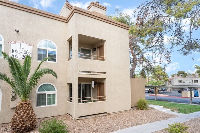 Building Photo - 3145 E Flamingo Rd