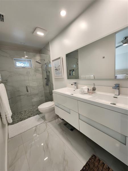 Building Photo - 1303 Seagrape Cir