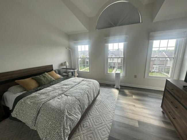 Building Photo - 3024 Estate Dr