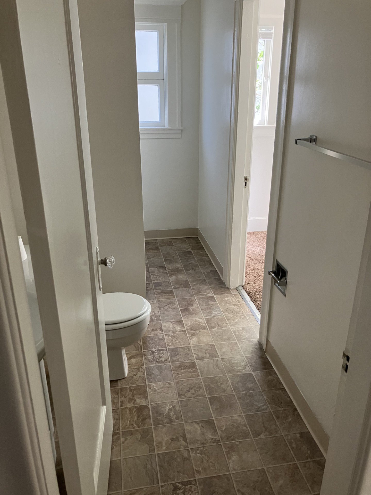 Building Photo - 2337 Waverly St