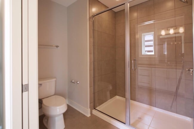 Building Photo - 84 N 6th St