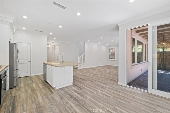 Building Photo - 59 Lupari
