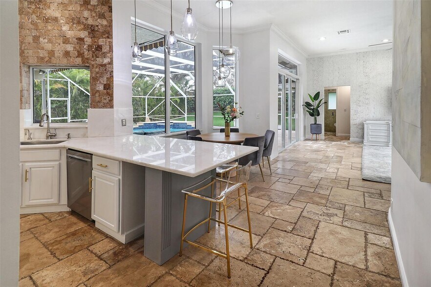 Building Photo - 6430 NW 98th Ln