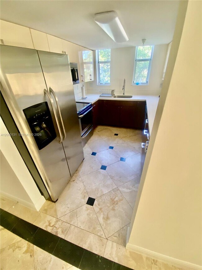 Building Photo - 16590 NE 26th Ave