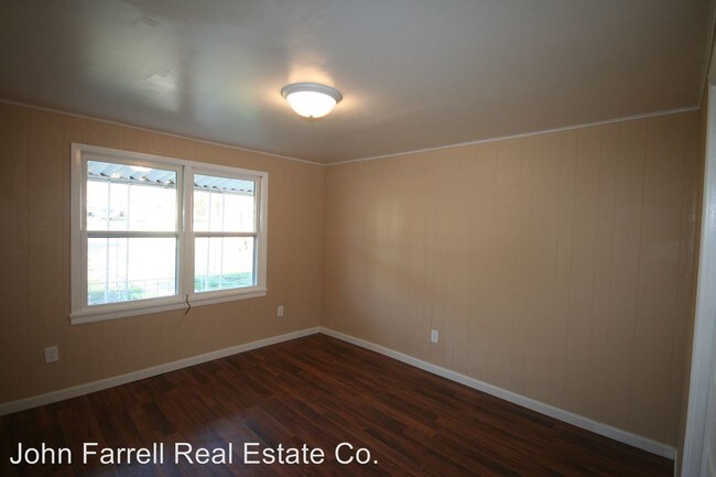 Building Photo - 166 Blair Ave