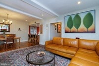 Building Photo - 1901 Walnut St