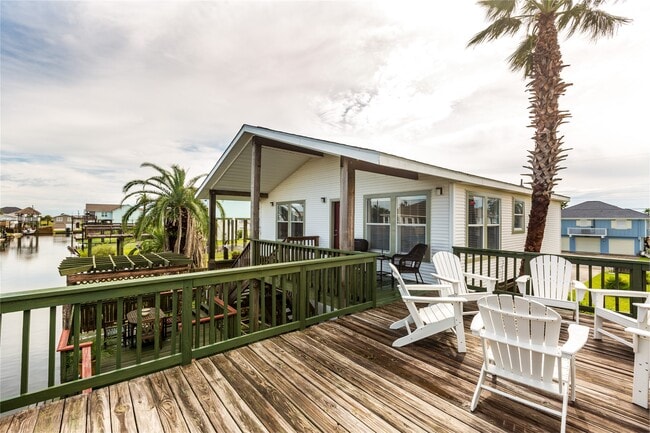 Building Photo - 16530 Bermuda Way