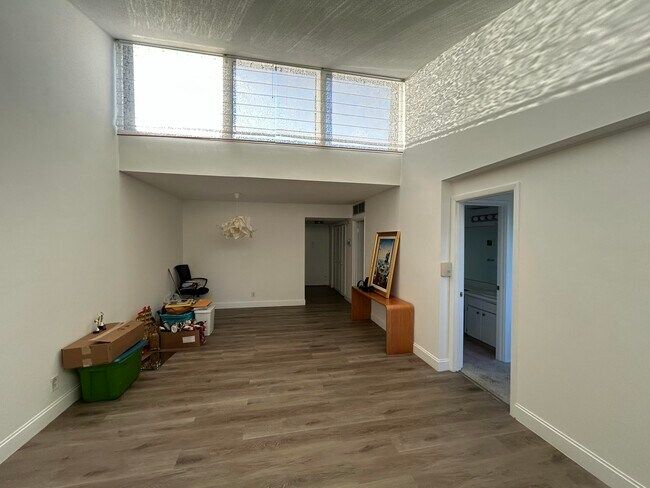 Building Photo - 2540 Boundbrook Blvd