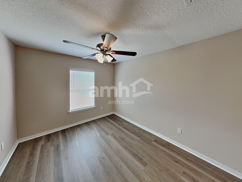Building Photo - 2531 Fox Hill Ln