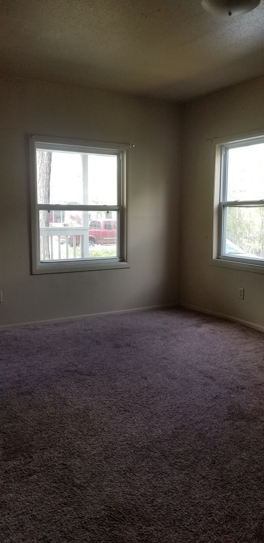 Building Photo - 218 Whedbee St