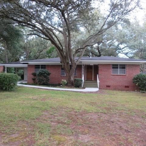 Primary Photo - 3858 Hillcrest Ln