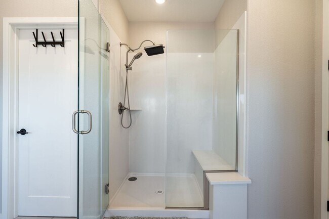 Building Photo - 4623 Flagstaff Dr