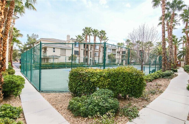 Building Photo - 7135 S Durango Dr
