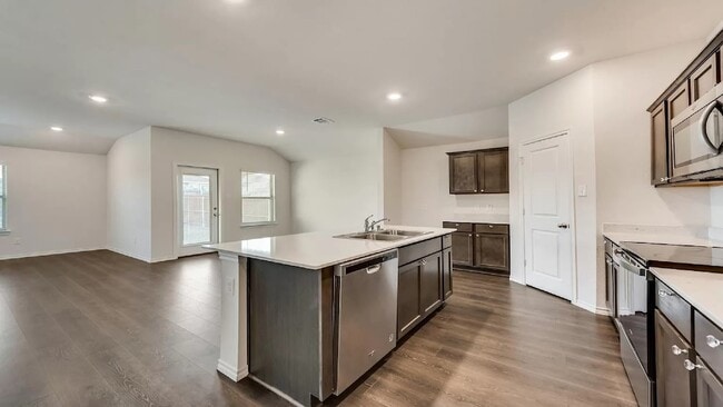 Building Photo - 972 Glover Dr