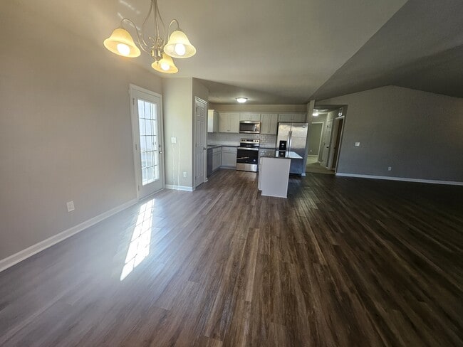 Building Photo - 318 N Landing Dr