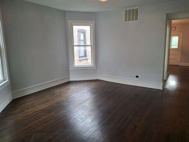 Building Photo - 2641 W Altgeld St