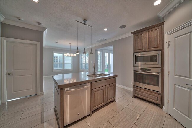 Building Photo - 13415 Preston Cliff Ct