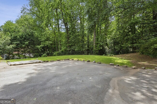 Building Photo - 4708 Tall Pines Dr NW