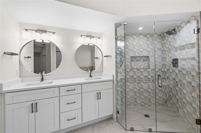 Building Photo - 1801 Laurence Ct