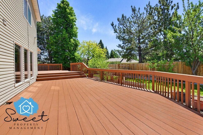Building Photo - 5499 S Yarrow Pl