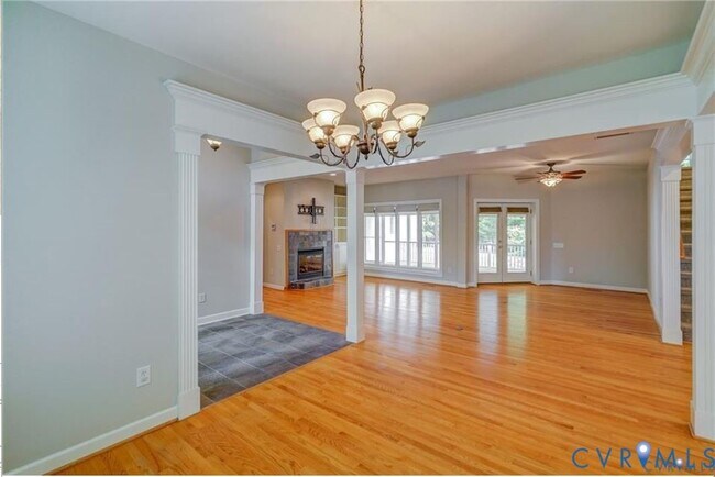 Building Photo - 4753 Royal Burgess Ct