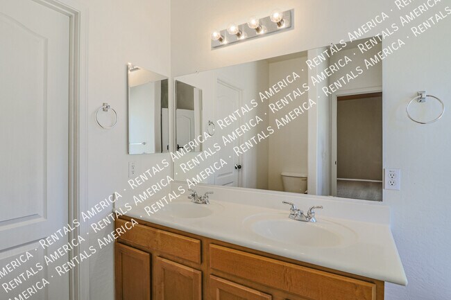 Building Photo - 28683 N Sedona Pl