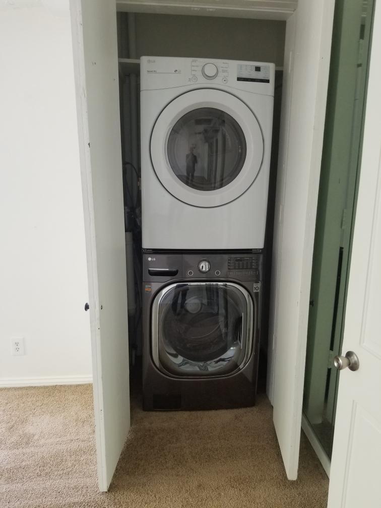 Building Photo - 4822 Grand Ave