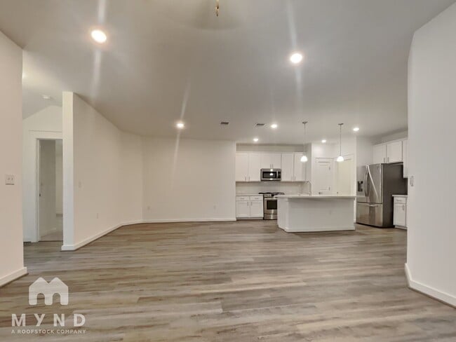 Building Photo - 15307 Grenadine Bloom Cv